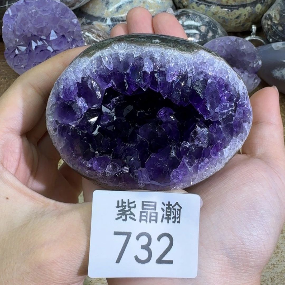 未镶嵌水晶大型摆件（非配饰）