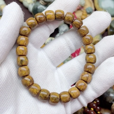 未镶嵌岫岩河磨玉（透闪石质玉）手链素*鱼