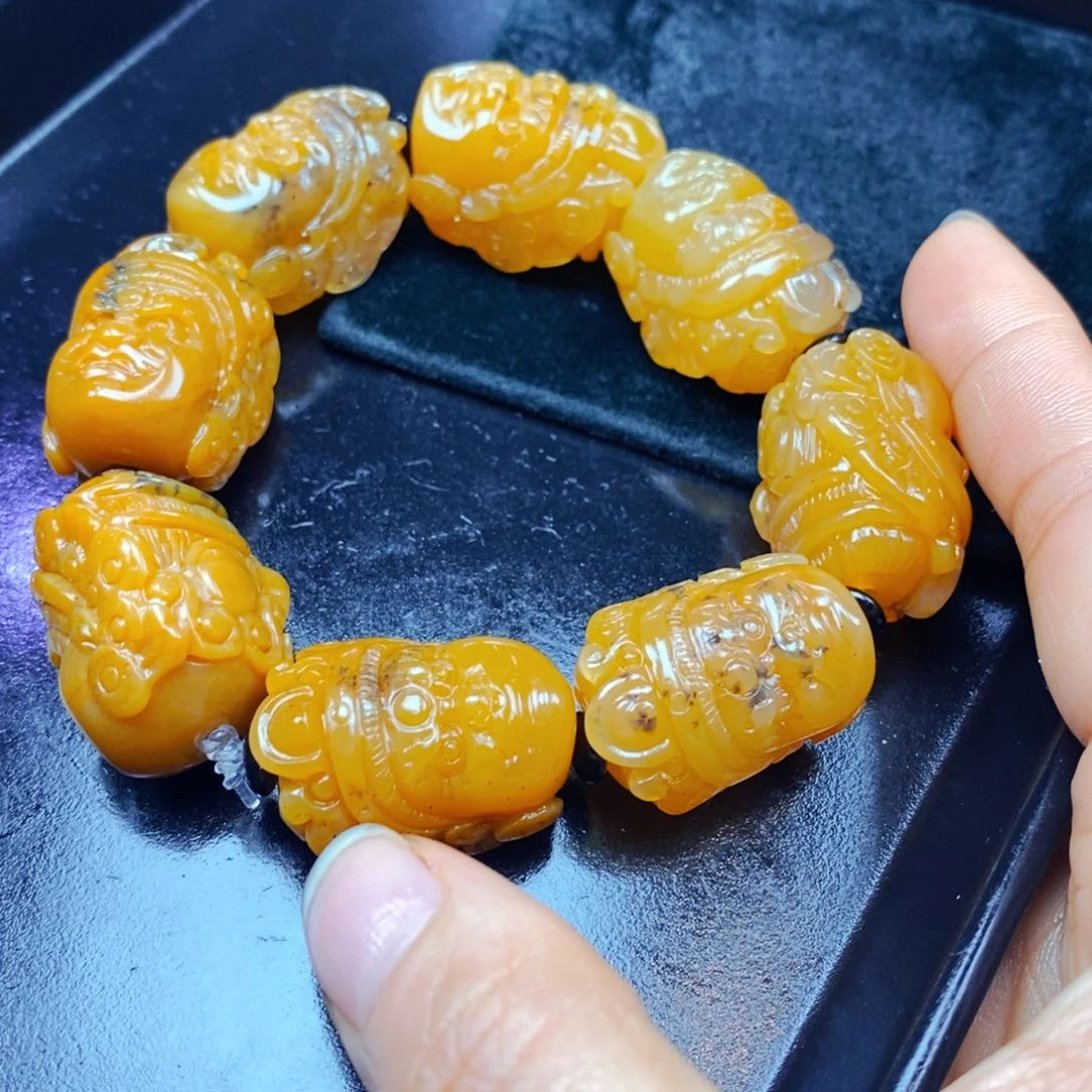 未镶嵌石英质玉（黄龙玉）颈饰