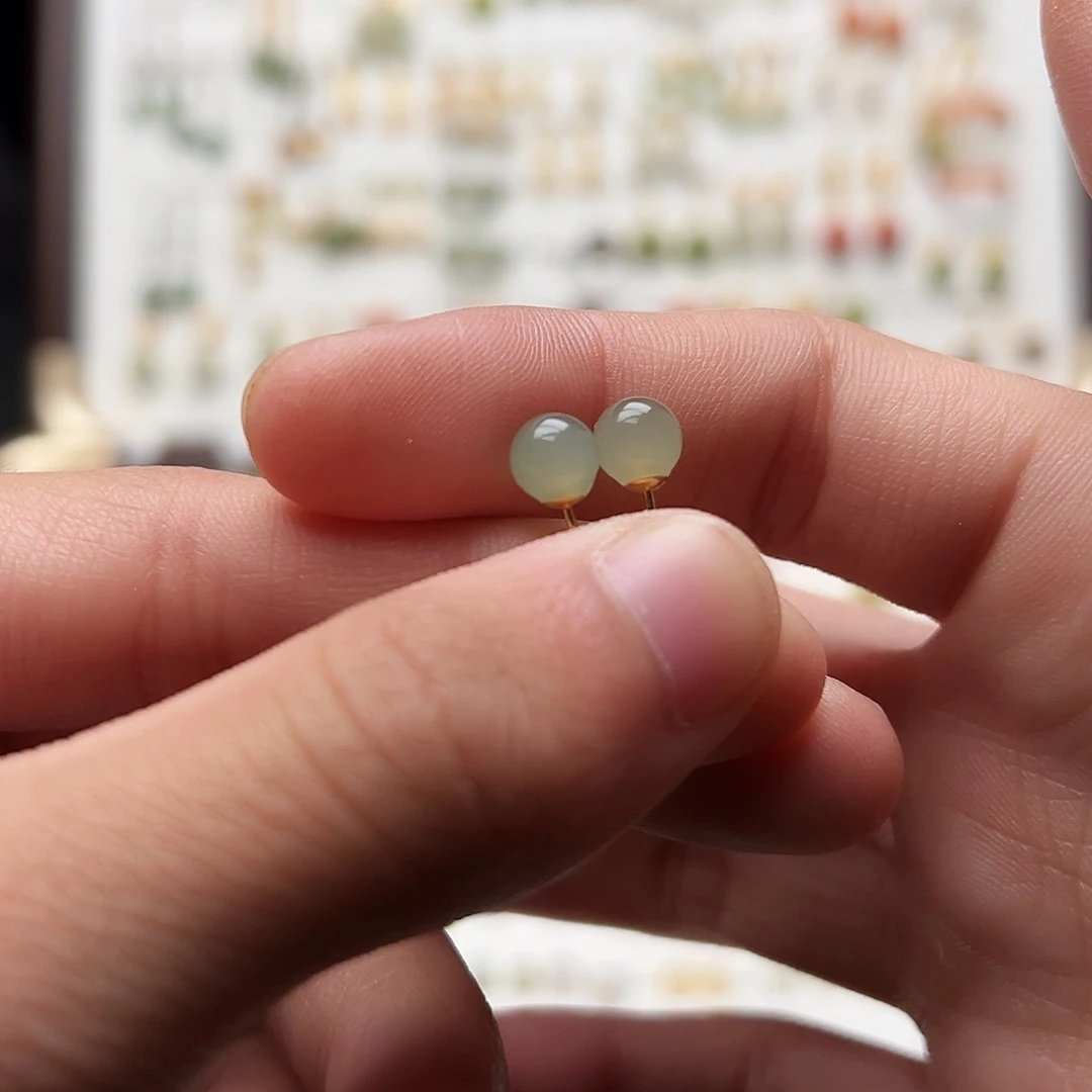 银S925镀金镶嵌和田玉耳钉