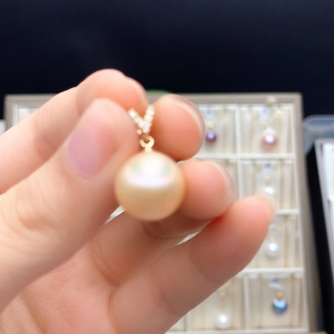 淡水珍珠合金颈饰