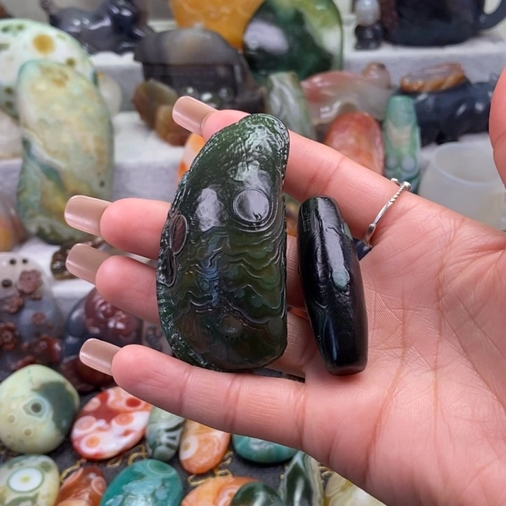 玛瑙/玉髓颈饰未镶嵌