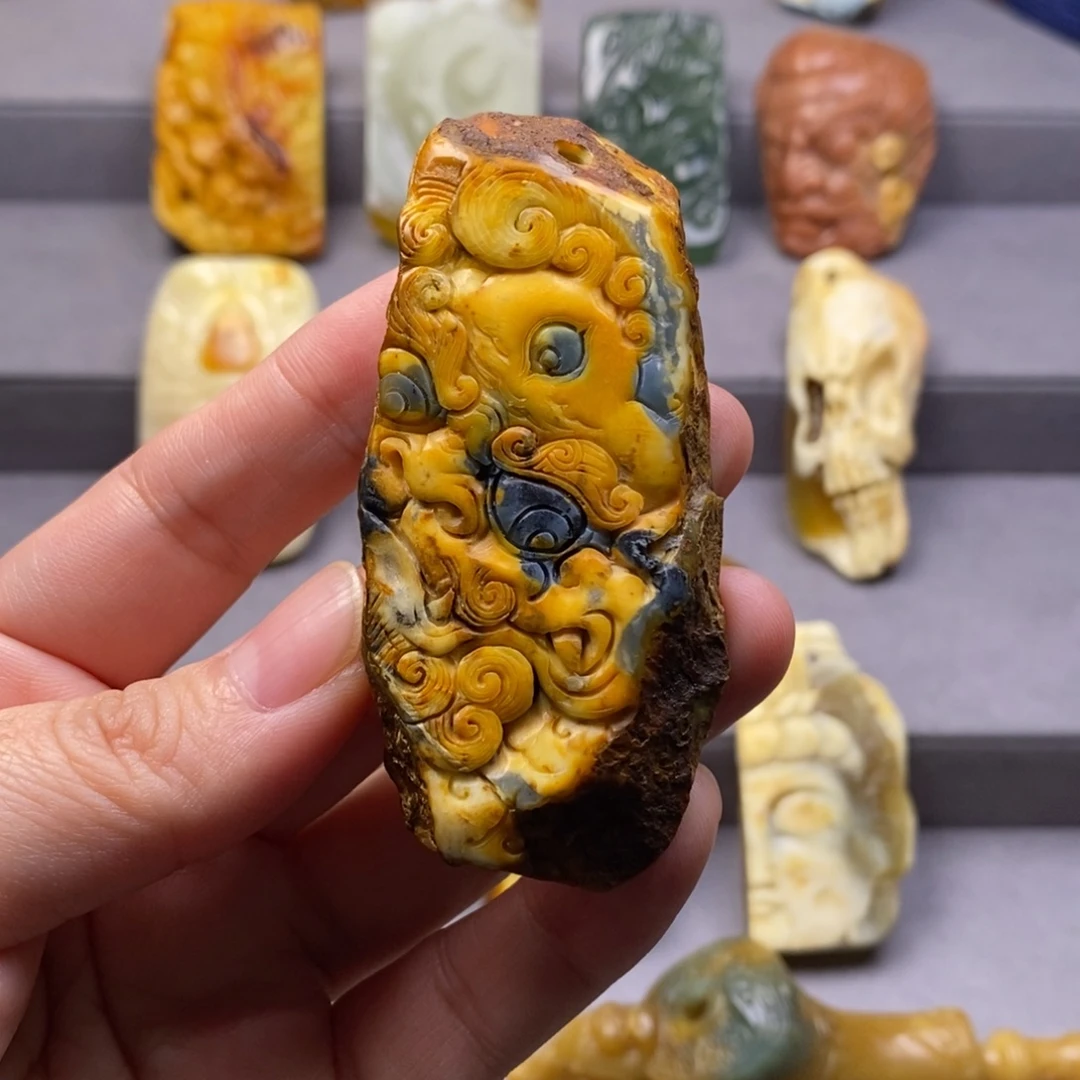 链***子岫玉未镶嵌颈饰挂件