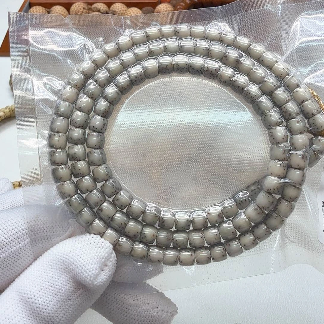 星月菩提手串12梵天糯冰石玉河豚6左右108