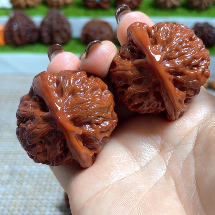 文玩核桃把件宫灯