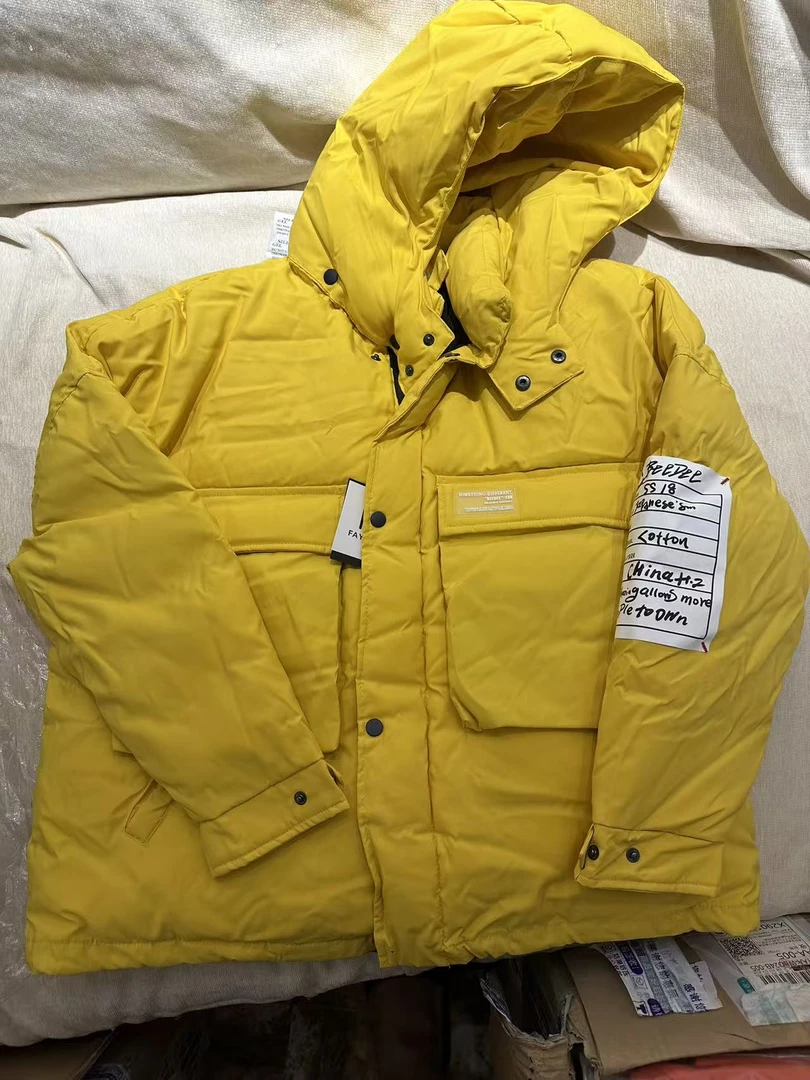 「FAYELAU」连帽拉链常规款时尚短款棉服