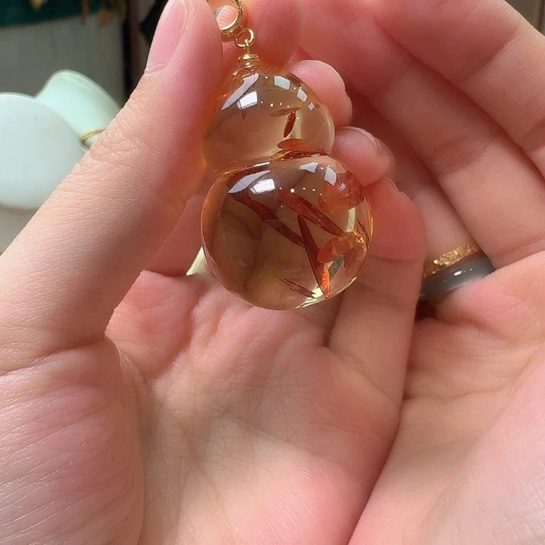 琥珀未镶嵌颈饰吊坠