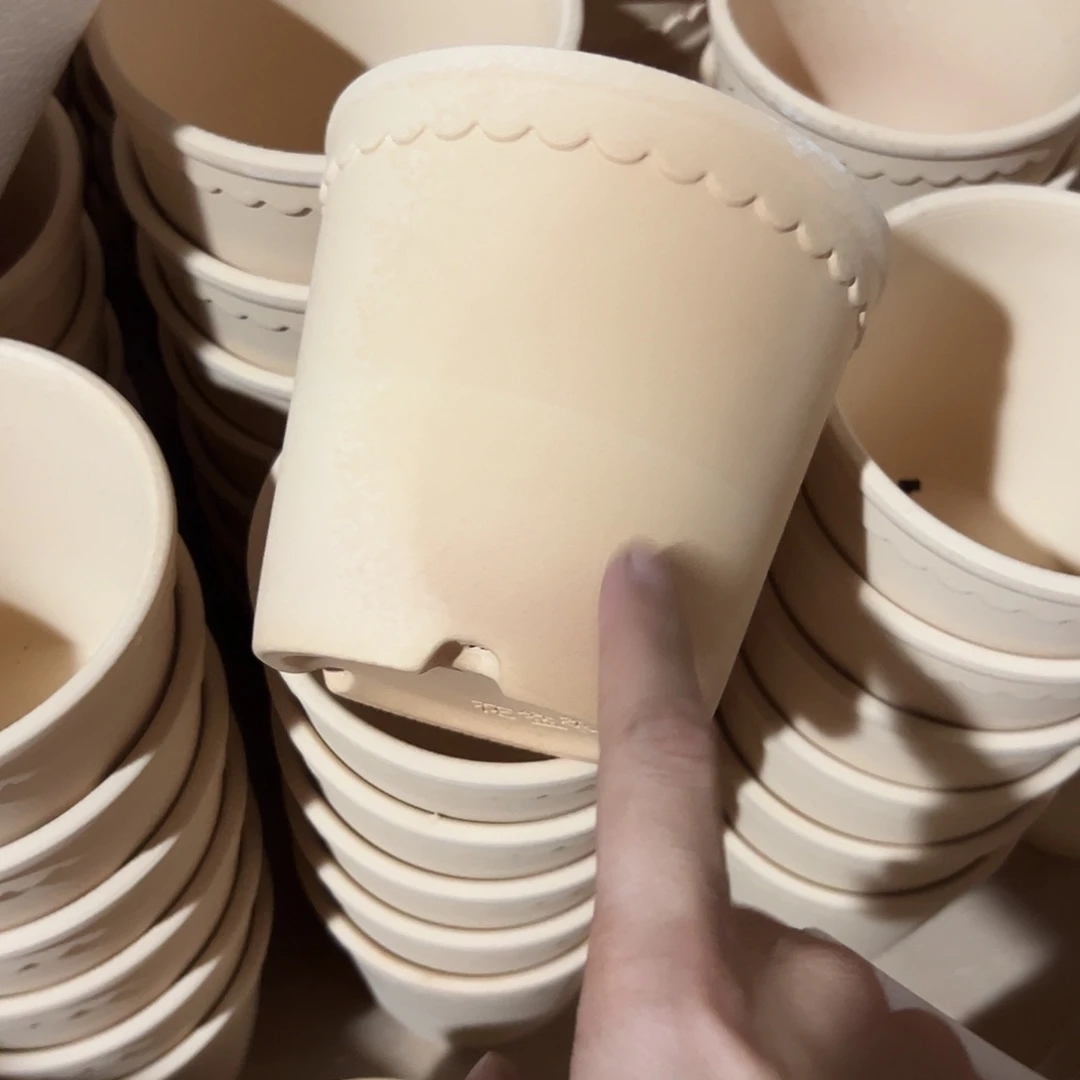 渐变花边盆14口13高1个微瑕