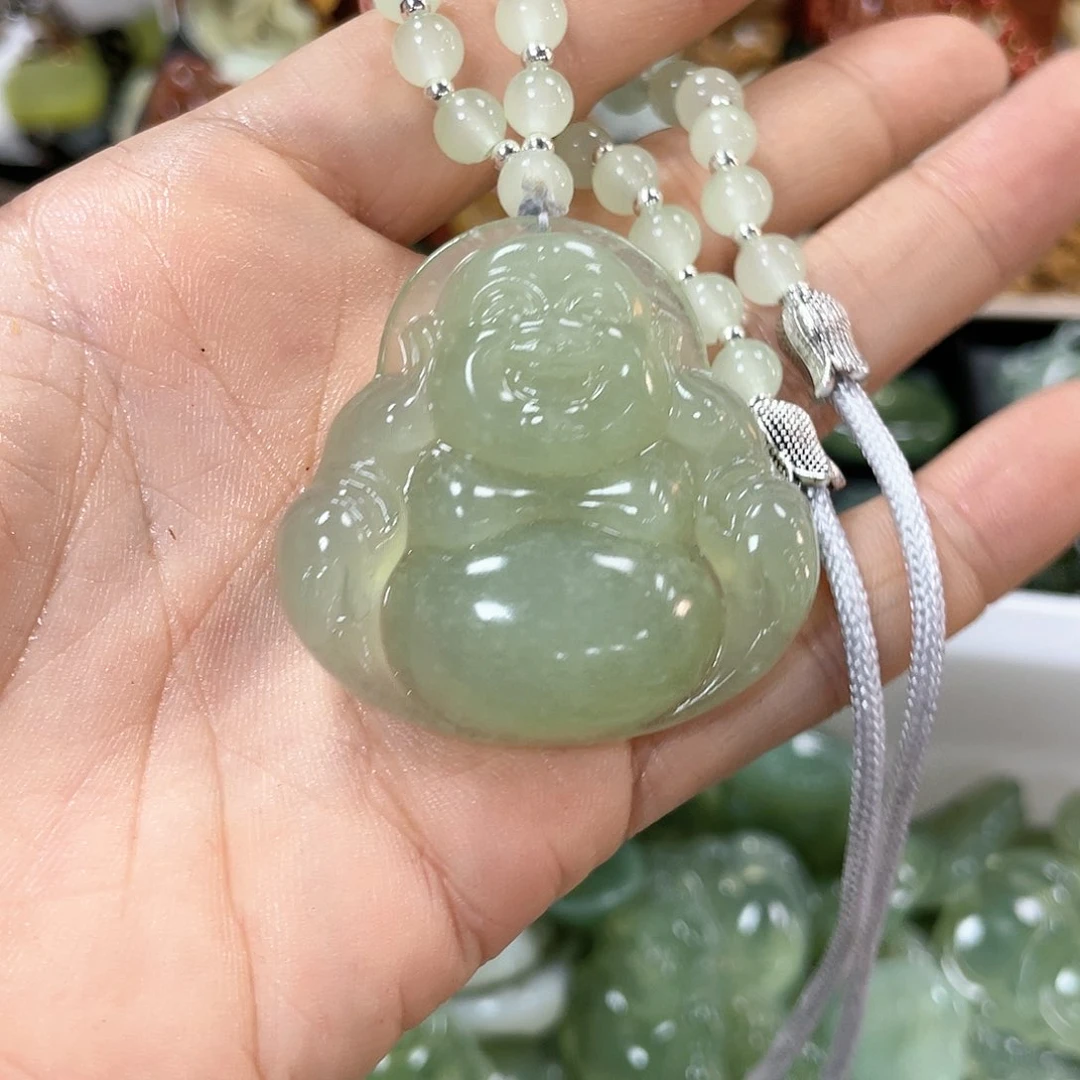 蛇纹石玉颈饰合金