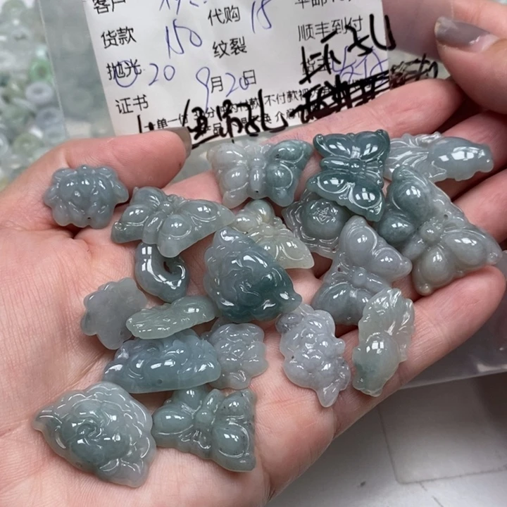 祯***翡翠未镶嵌颈饰天然翡翠