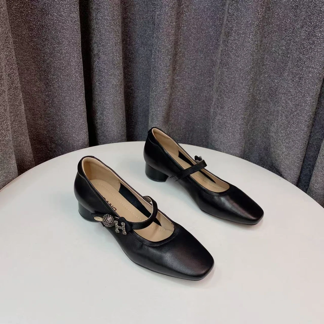 C3911  黑色 时尚方头舒适低跟浅口玛丽珍女单鞋