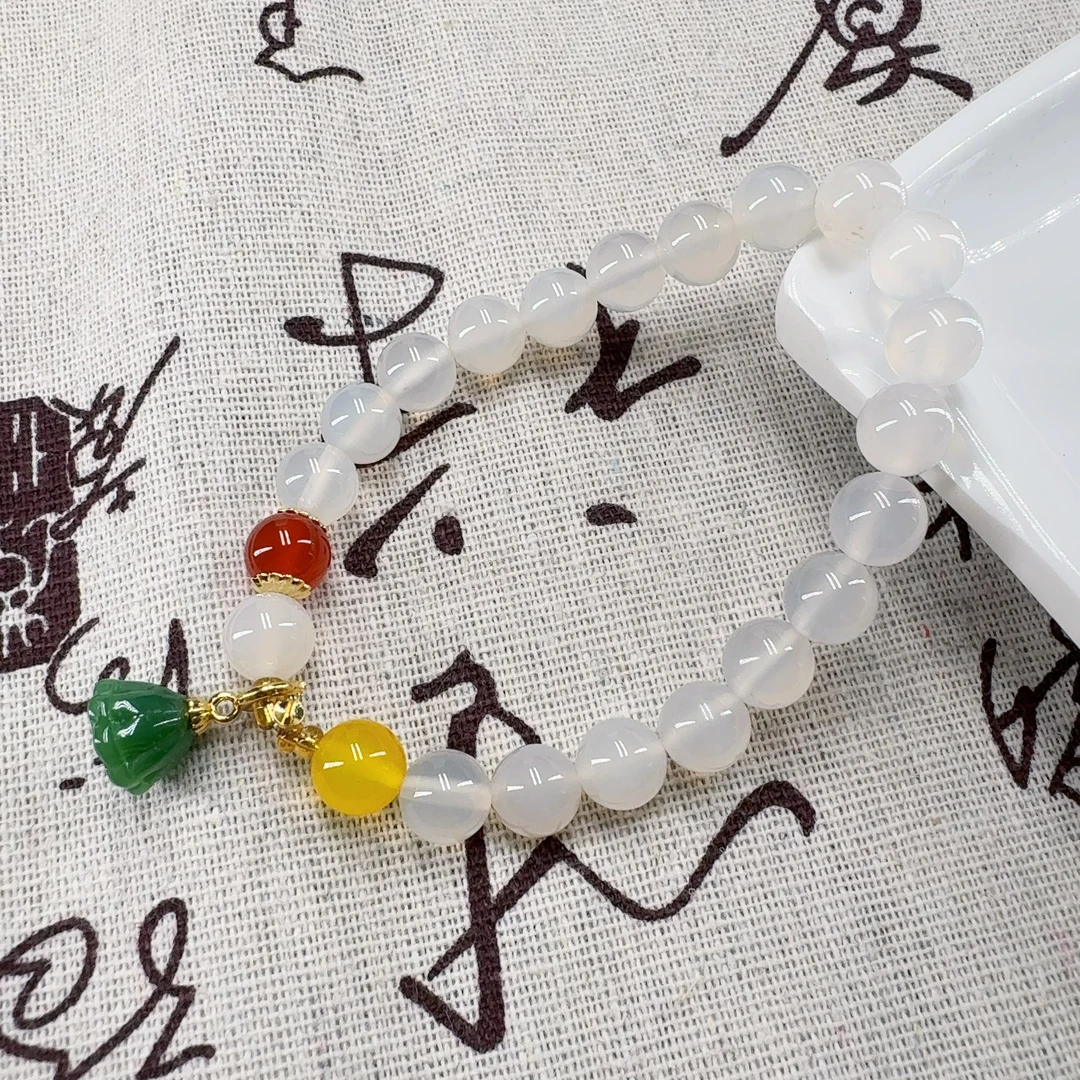 A188  白玛瑙小莲蓬8毫米单圈设计款手串  多样性发一串