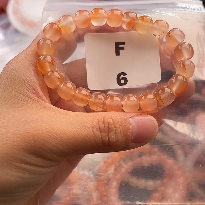 南红玛瑙未镶嵌多样性发货默认微瑕称重9mm