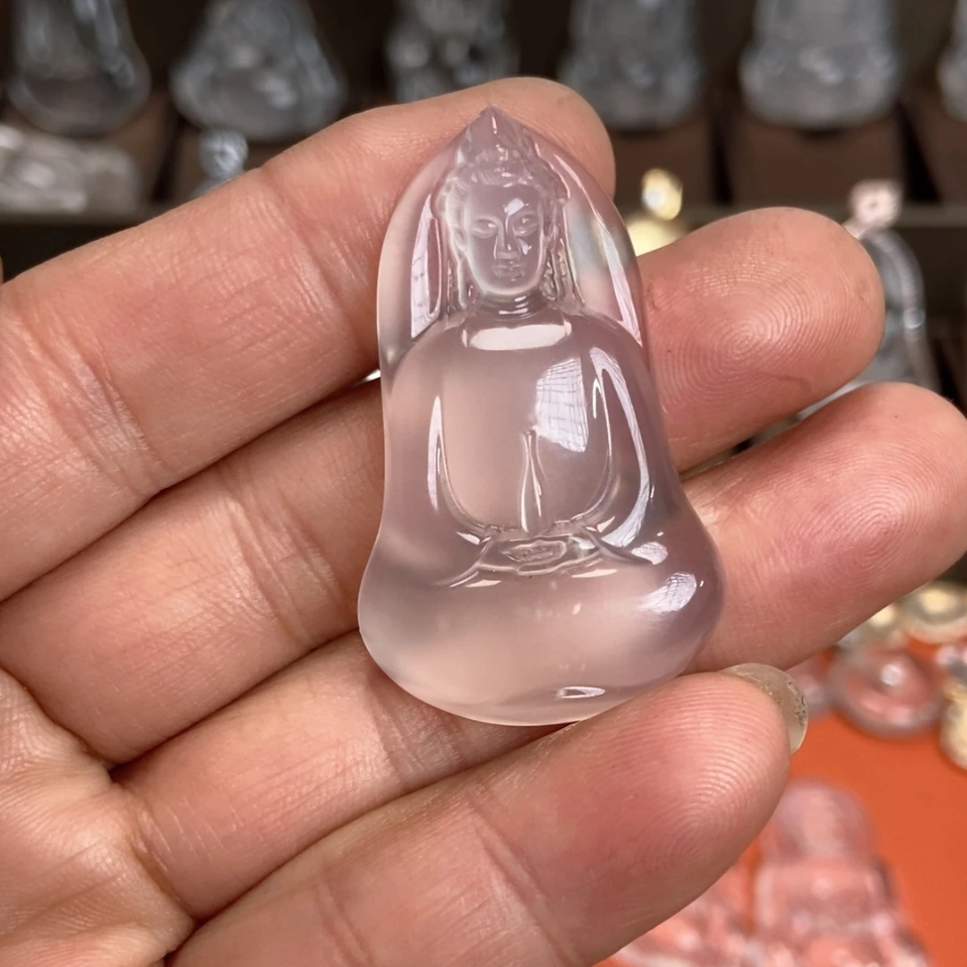 宗***枚石英质玉未镶嵌颈饰