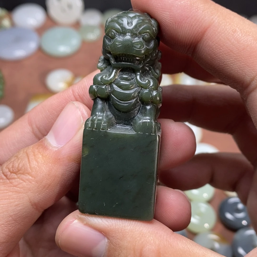 和田玉吊坠(不含链)未镶嵌