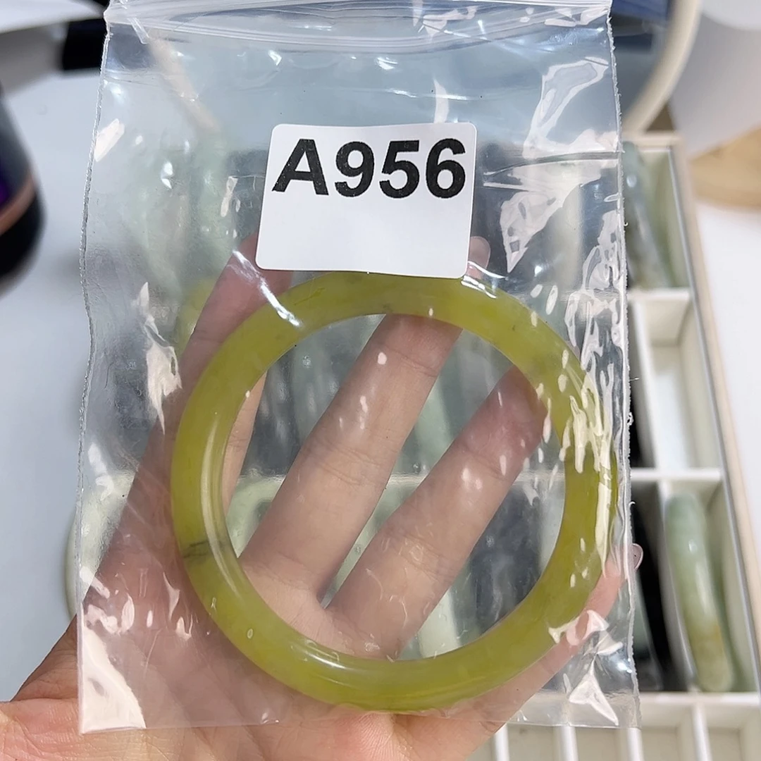 蛇纹石玉手镯未镶嵌腿***八