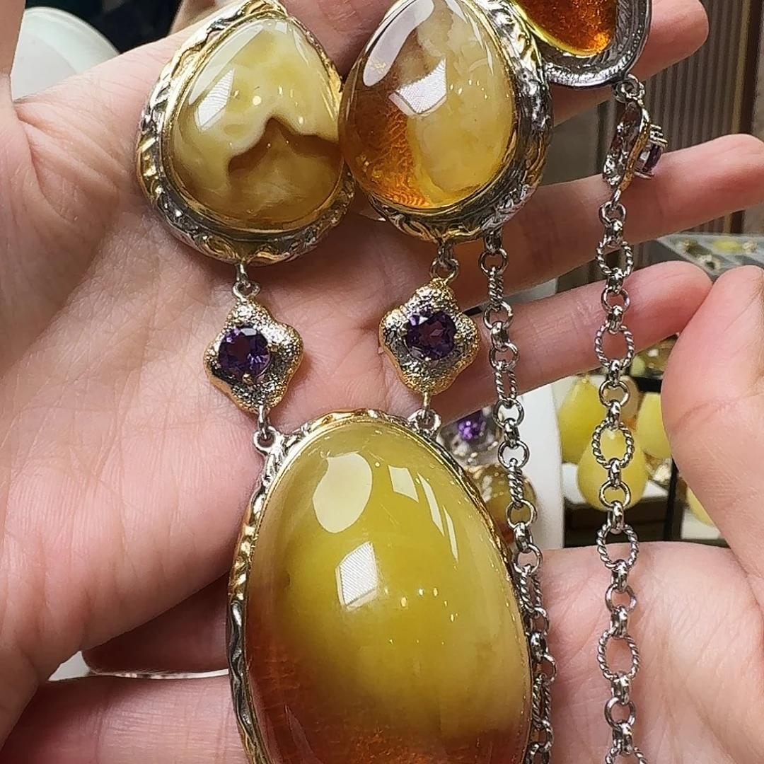 琥珀未镶嵌颈饰吊坠