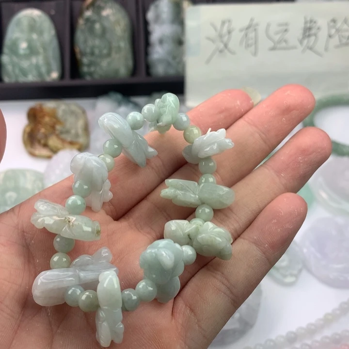 翡翠颈饰未镶嵌一