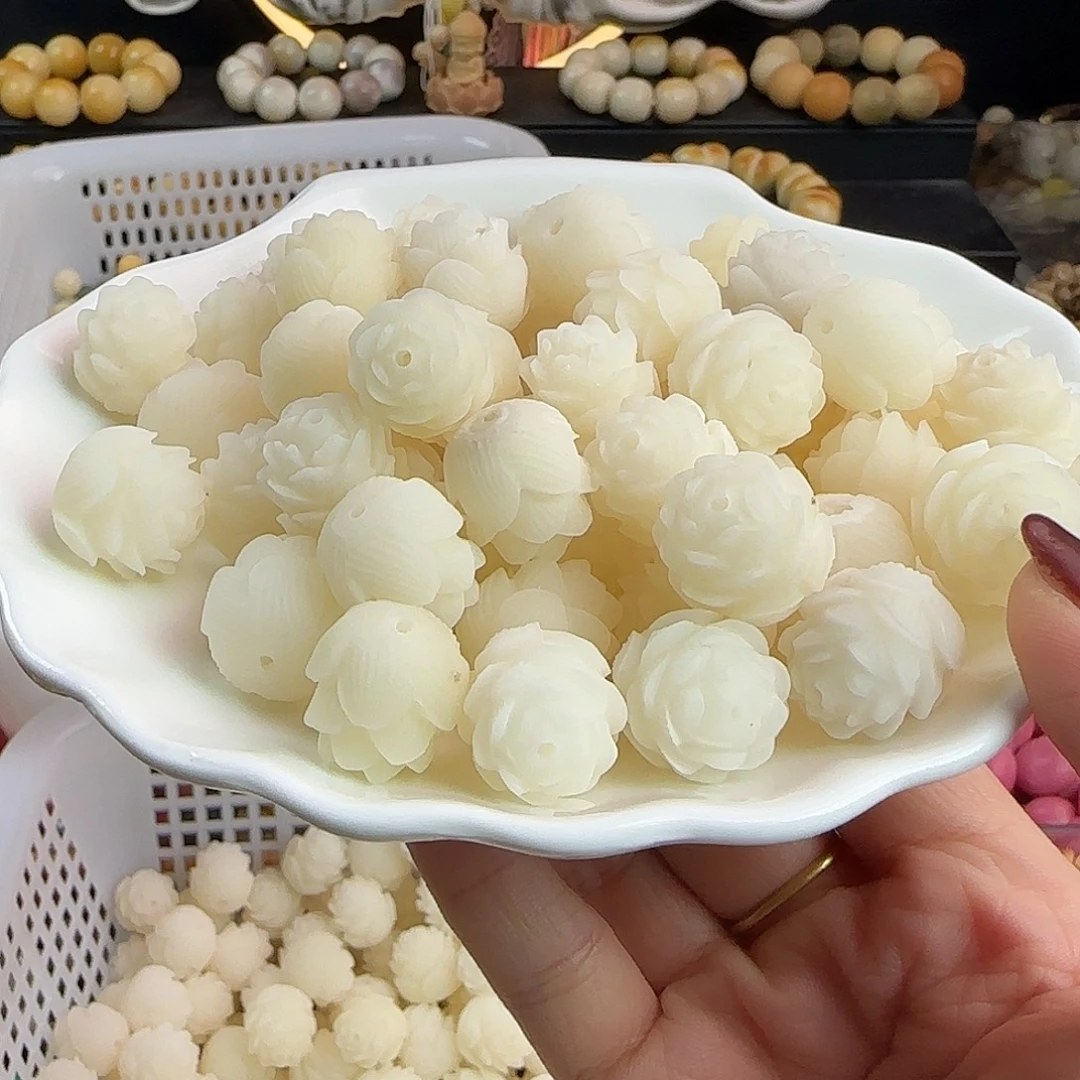 菩提根/象牙果手串瑕疵卡17/18雪白大莲花100颗批发不挑瑕疵