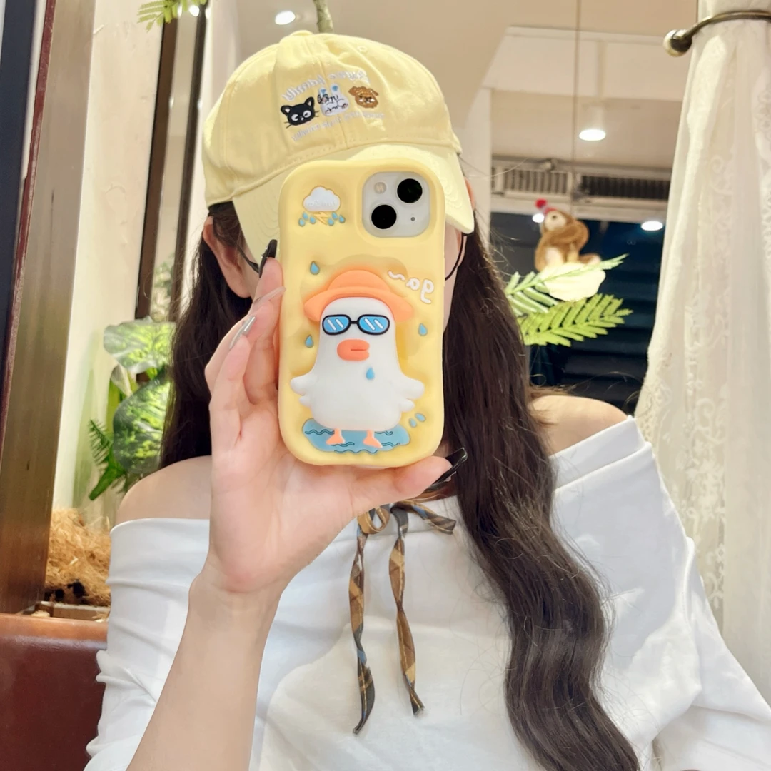 苹果|黄帽墨镜支架鸭可爱适用iPhone17卡通16立体创意硅胶手机壳