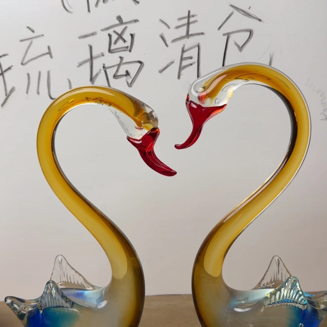 琉璃手工艺品蓝天