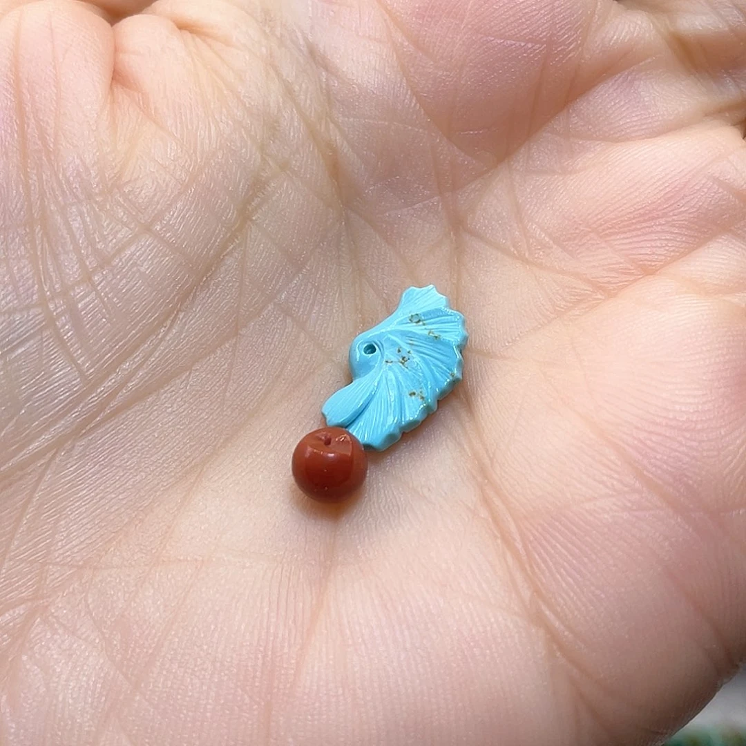 南红玛瑙配饰未镶嵌