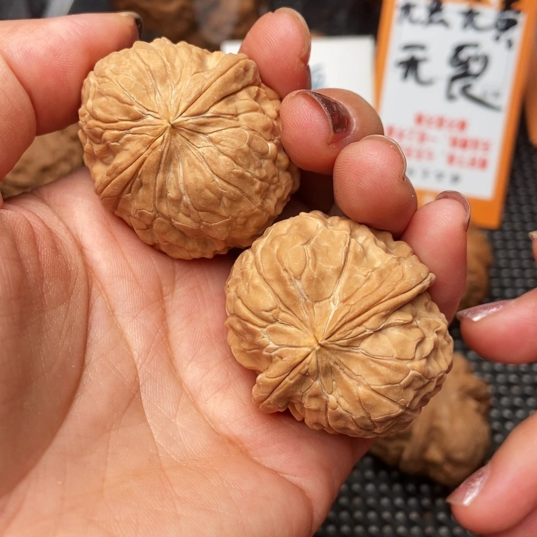 文玩核桃吊坠大*哥蛤蟆