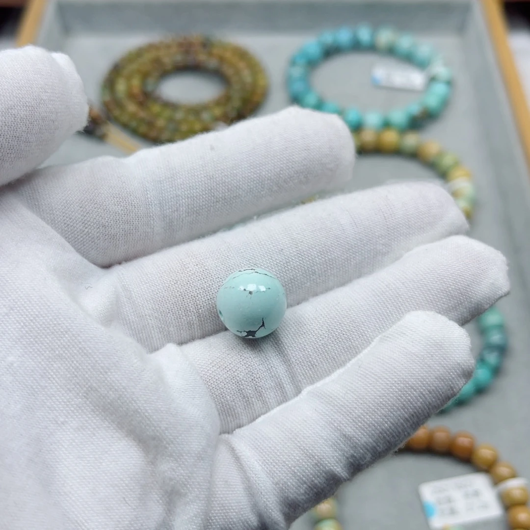 绿松石未镶嵌挂件