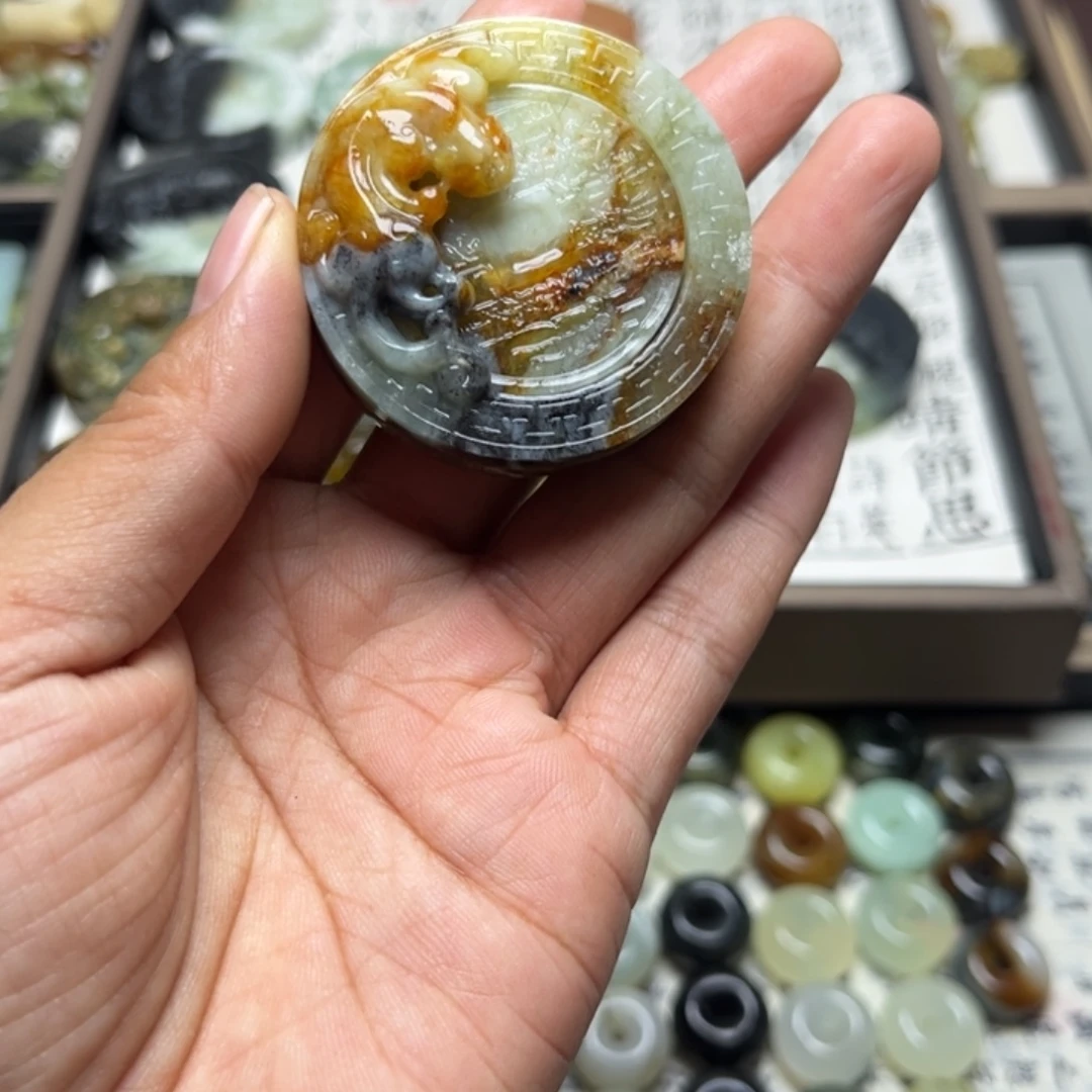 蛇纹石玉合金颈饰