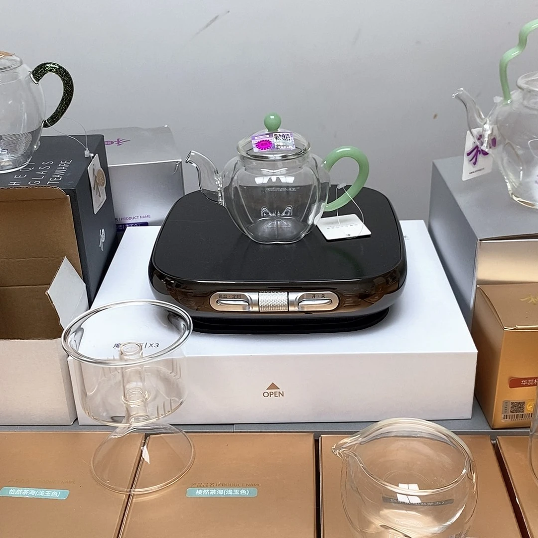 禾器莲华壶浅玉色