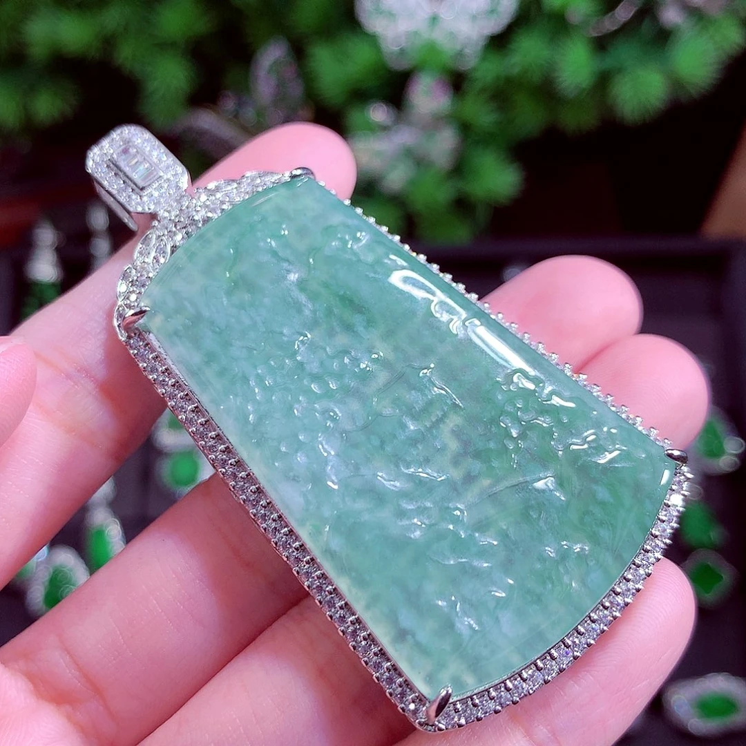 颈饰未镶嵌翡翠天然