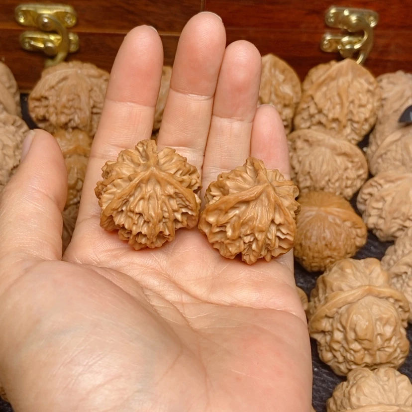 【闪购商品】吊坠文玩核桃用****7三棱32