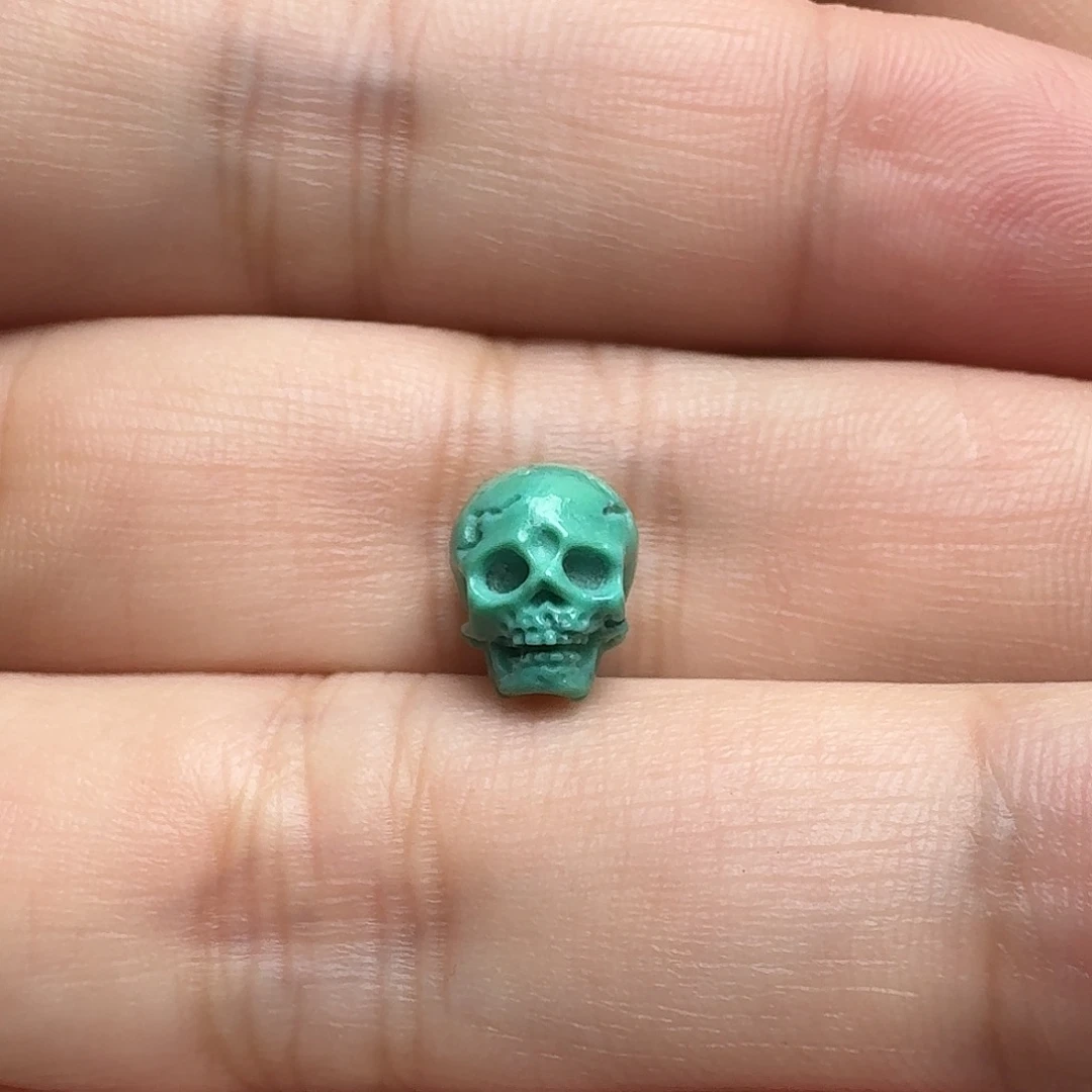 绿松石未镶嵌骷髅头