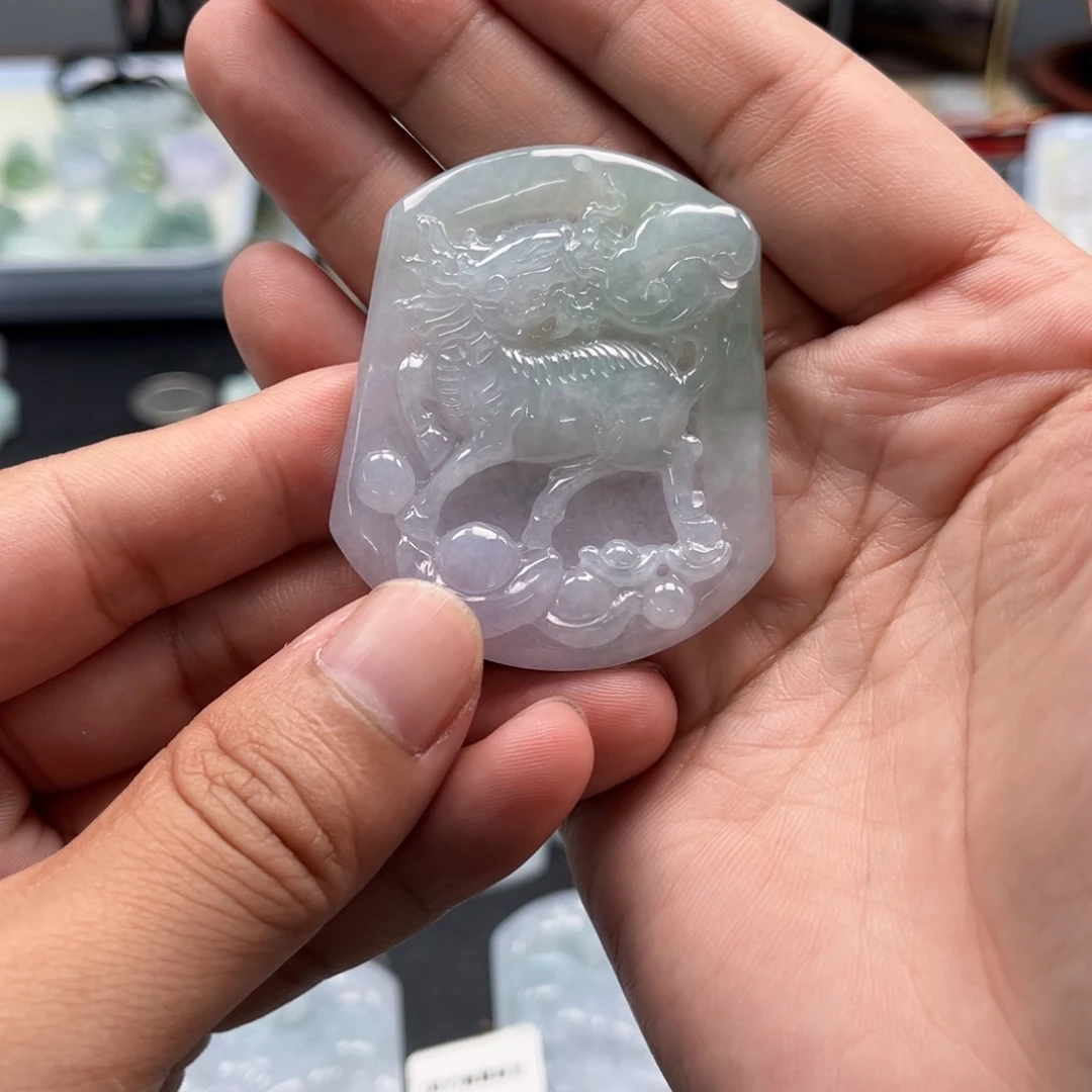 翡翠未镶嵌颈饰天然翡翠A货