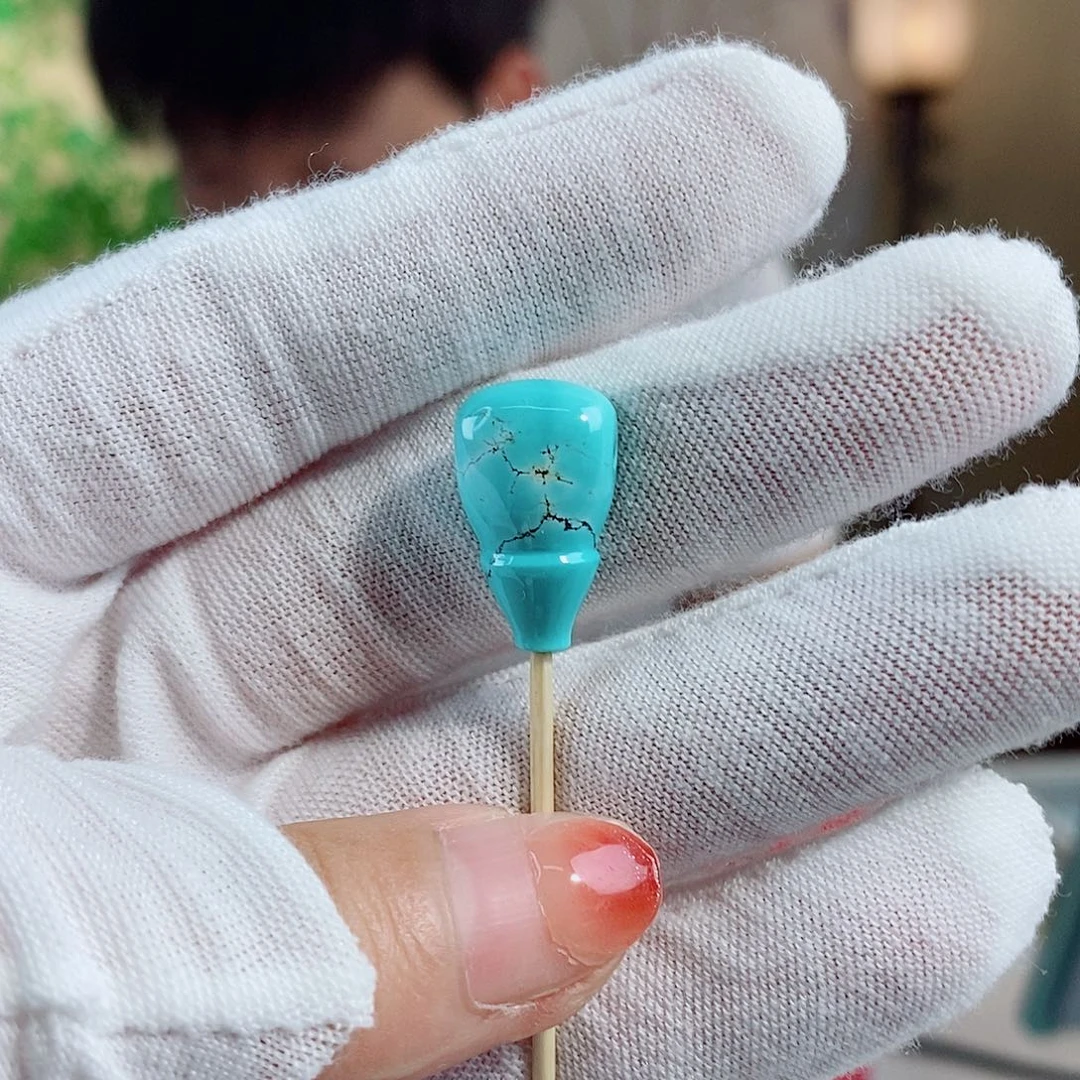 未镶嵌绿松石珠宝奇石
