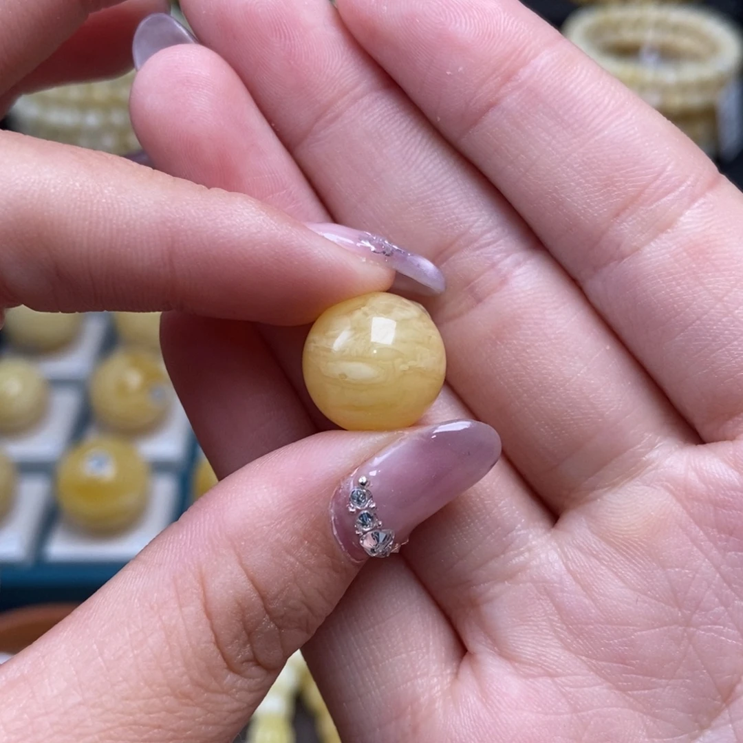 富****蜜蜡未镶嵌珠宝奇石