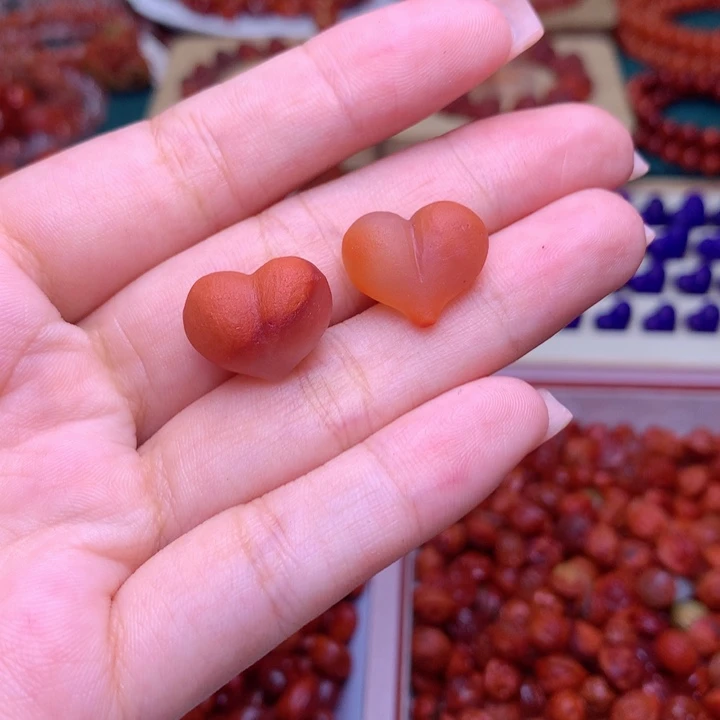 南红玛瑙屁桃未镶嵌8