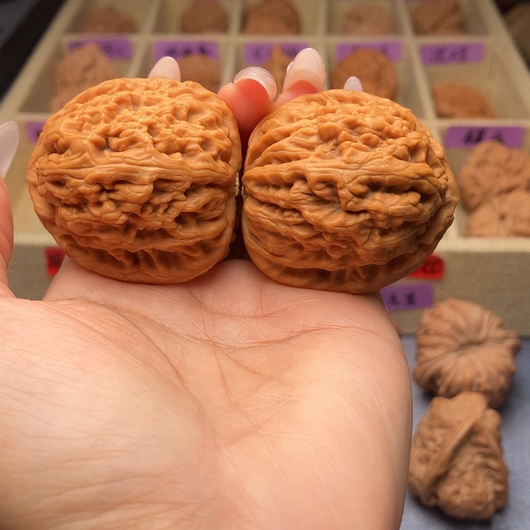 把件文玩核桃红锦鲤45