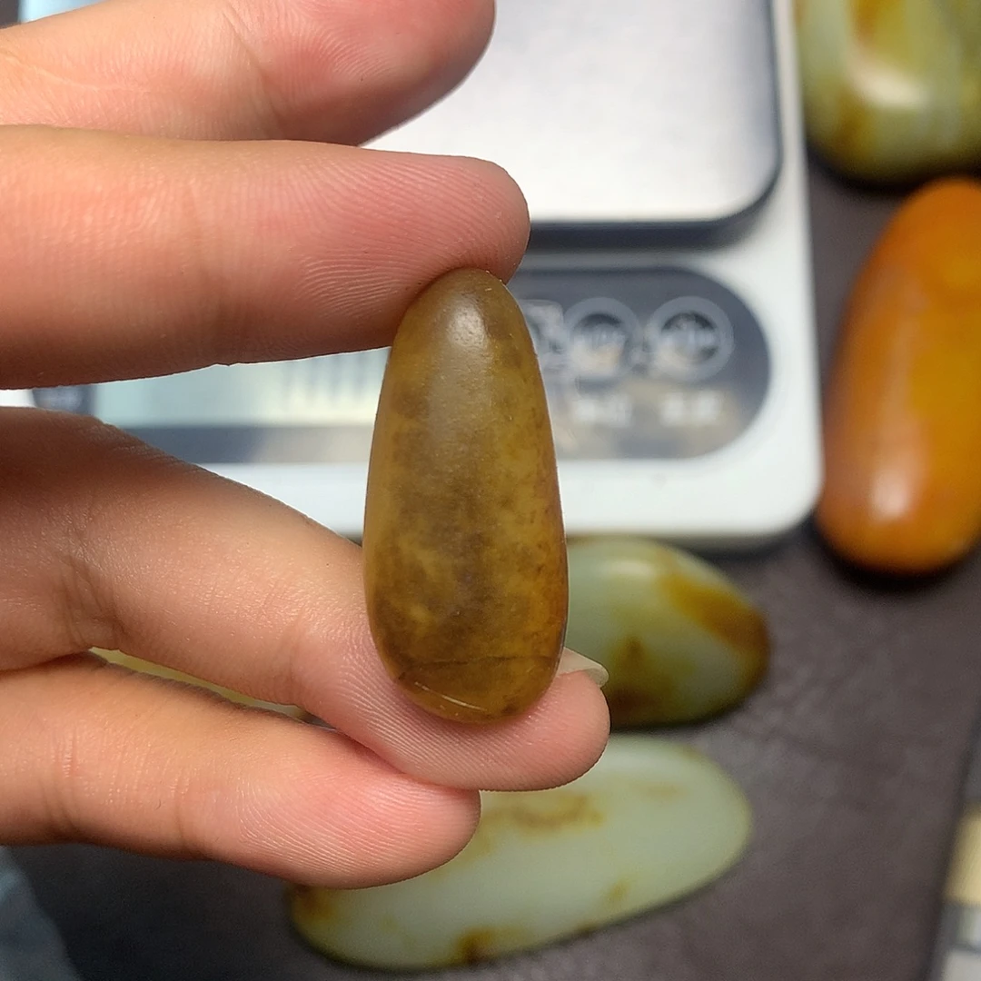 和田玉（糖玉）未镶嵌挂件