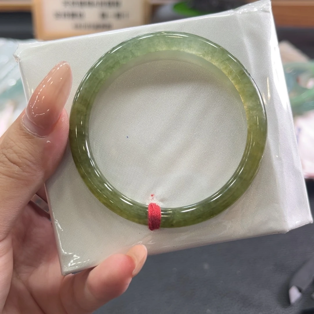 翡翠未镶嵌手镯51冰黄