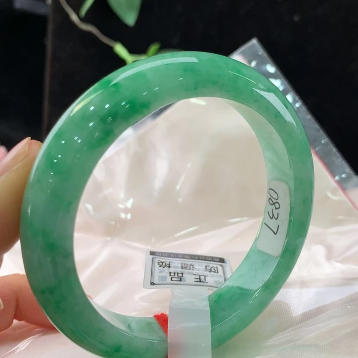 翡翠手镯未镶嵌111-0837