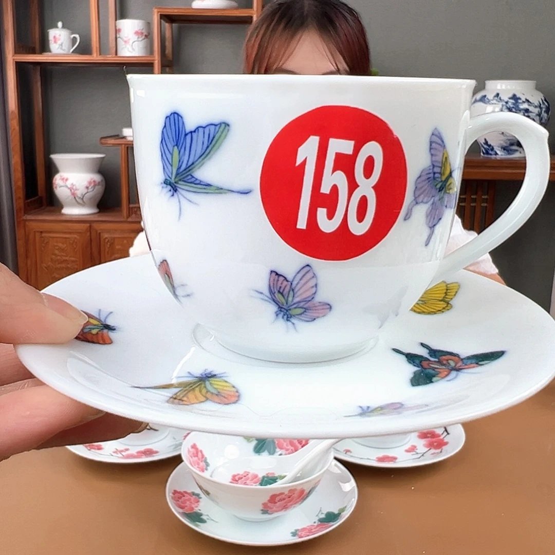 青****釉下彩百碟图咖啡杯碟，微瑕 碟吸烟
