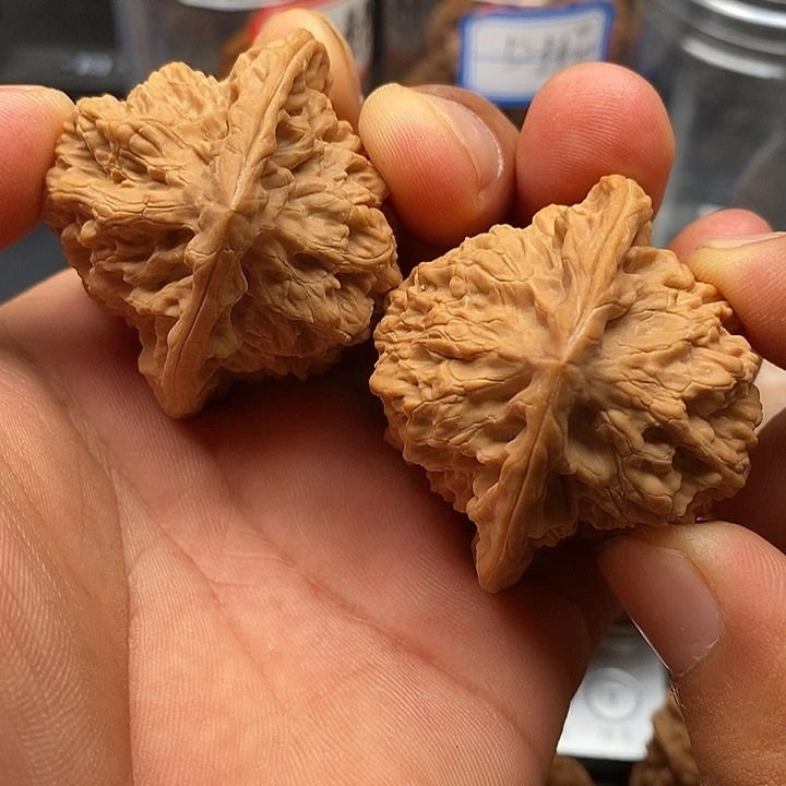 文玩核桃把件罗汉头45