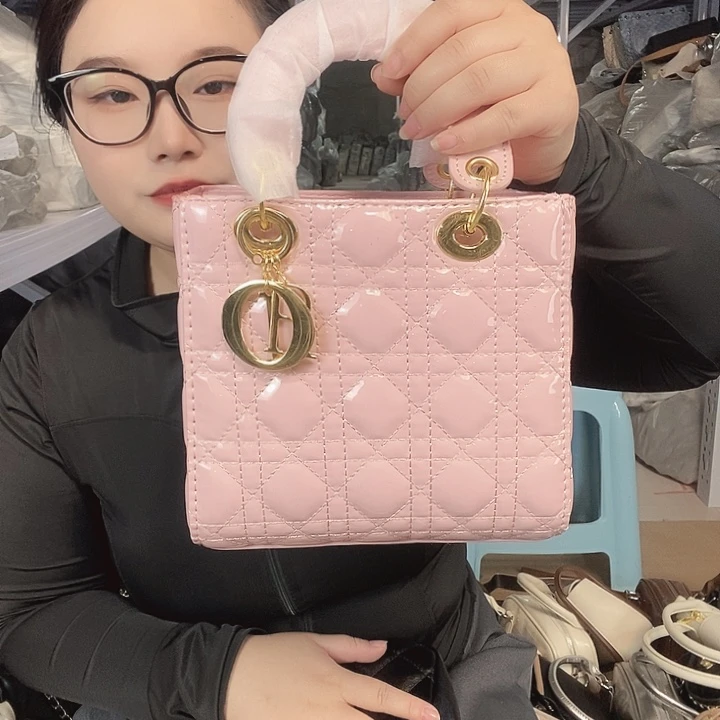 PU黄牛皮（革）PVC时尚潮流时尚 大