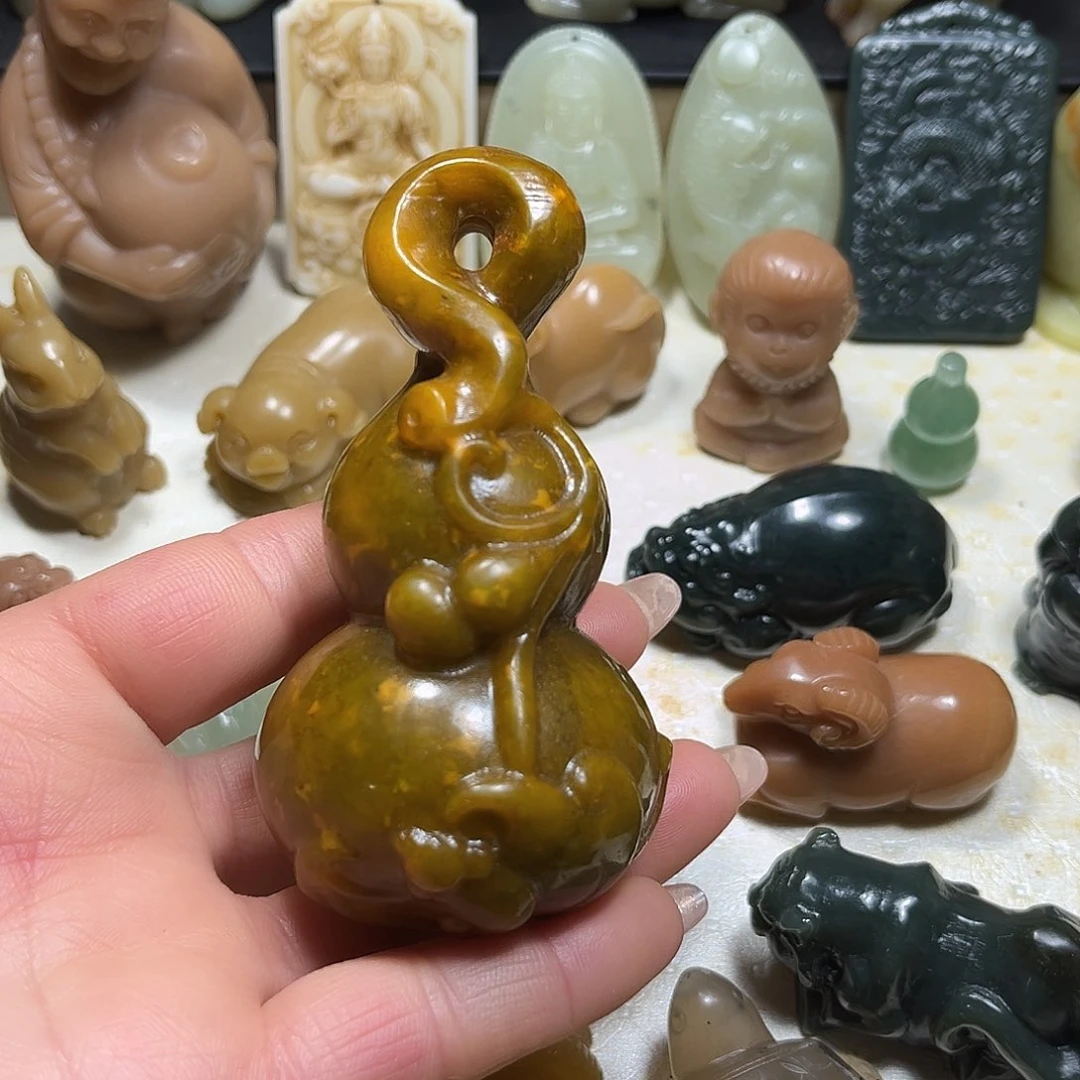 白玉菩提吊坠白玉菩提吊坠