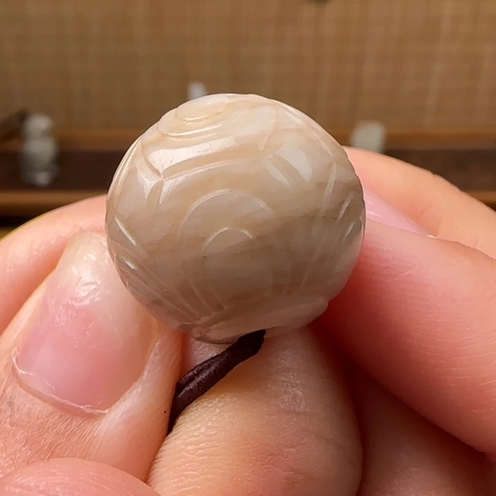 修***缘和田玉未镶嵌颈饰