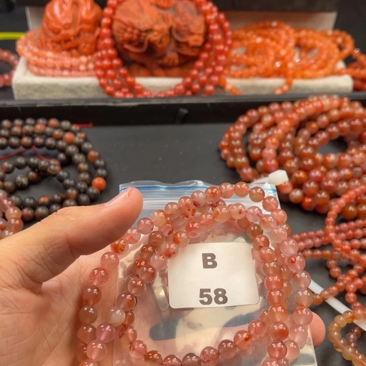 南红玛瑙未镶嵌多样性发货默认微瑕称重7mm