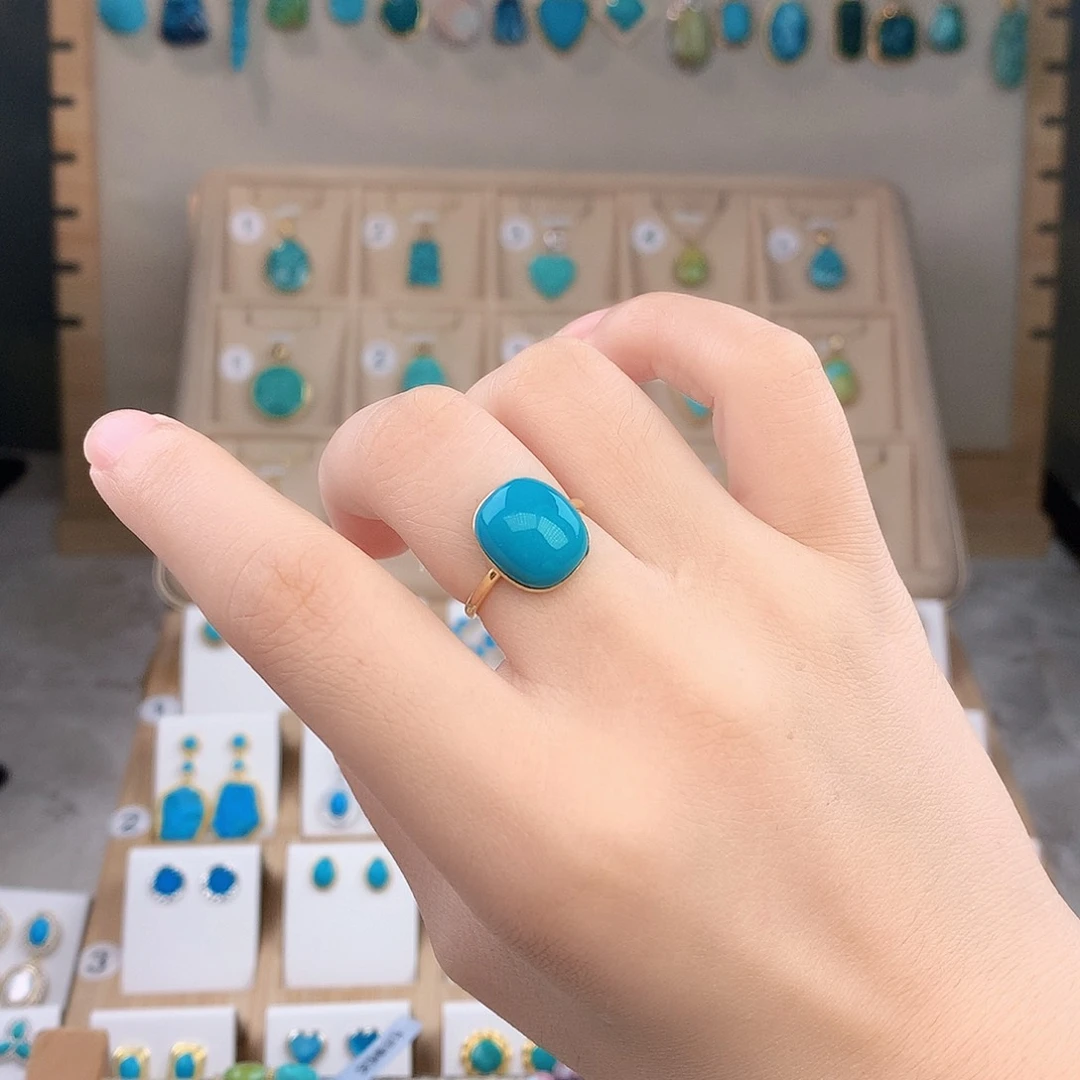 绿松石18K金镶嵌颈饰