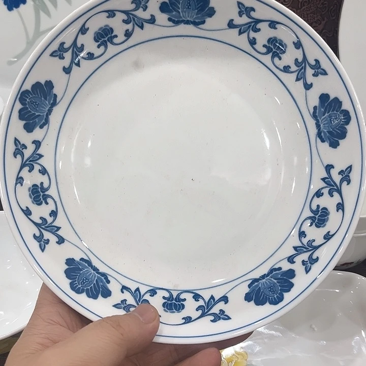 釉下五彩的瓷器和，