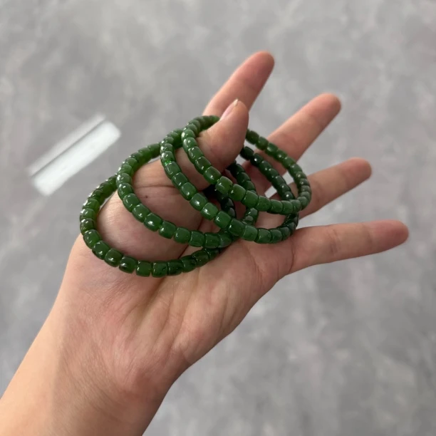 高端奢饰精美和田玉碧玉直切手串 H925—多样性发一件